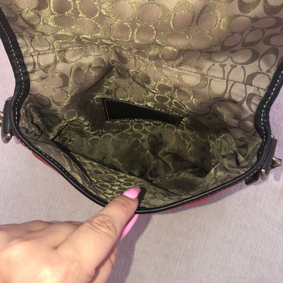 COACH Vintage Red Suede Crossbody Bag - Picture 4 of 8